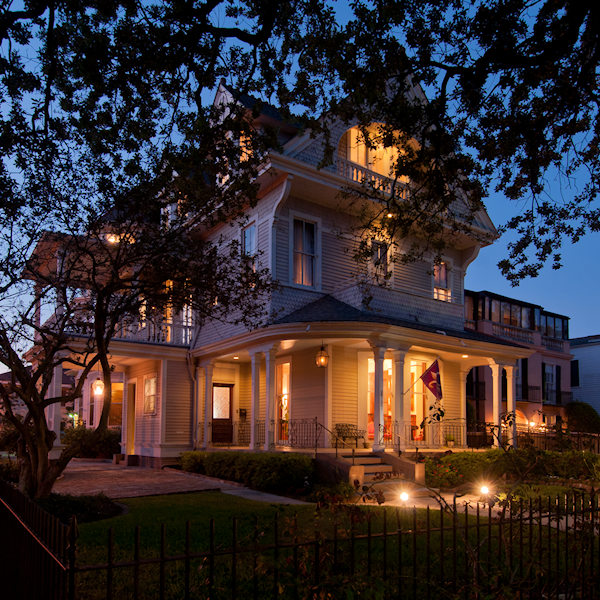 Grand Victorian - A New Orleans Bed and Breakfast in the Garden District