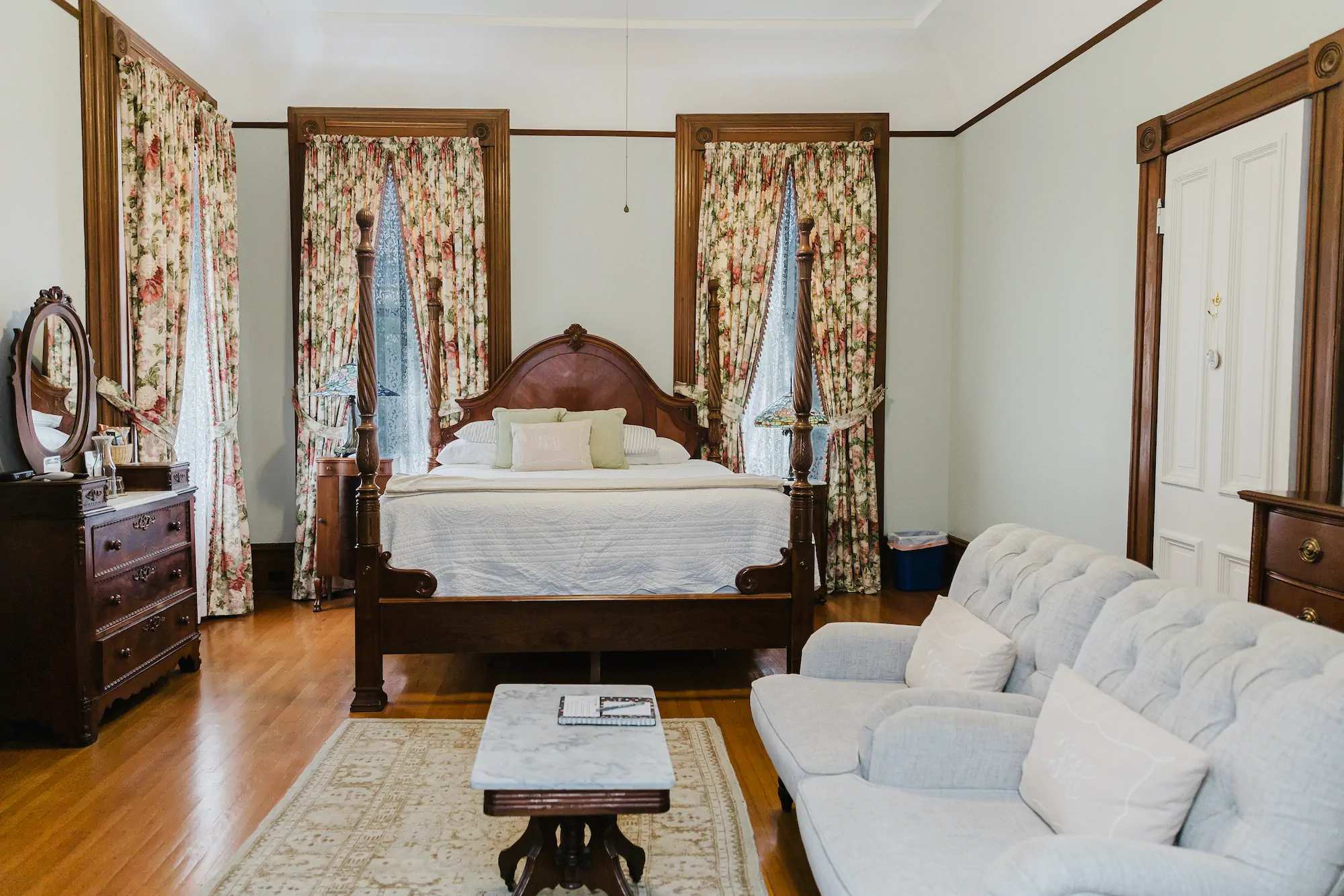 Grand Victorian Bed & Breakfast | New Orleans